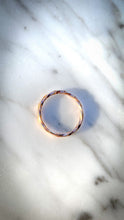 Load image into Gallery viewer, Twist ring in 14K Rose Gold
